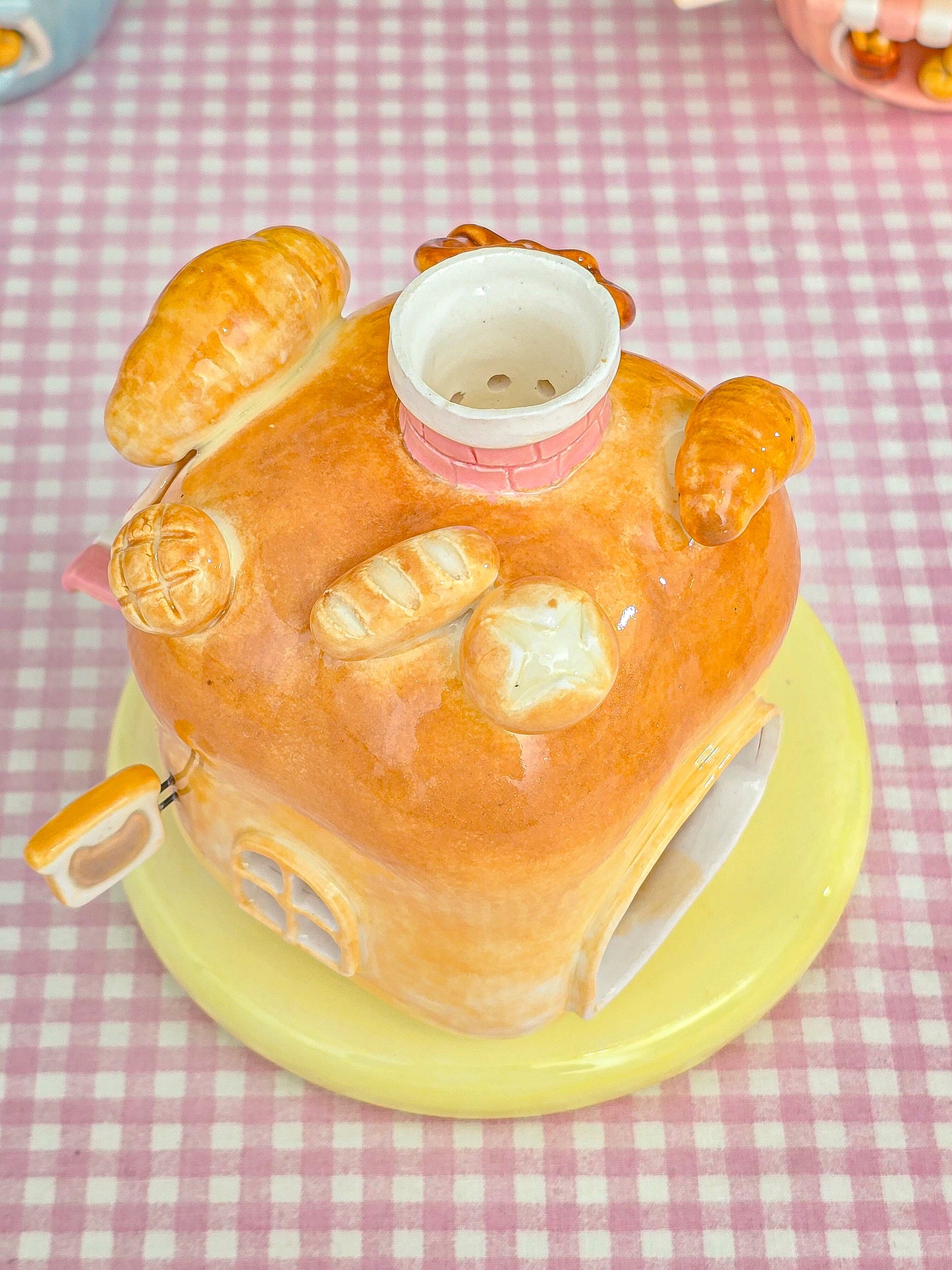 Nekochan bakery candle holder - loaf