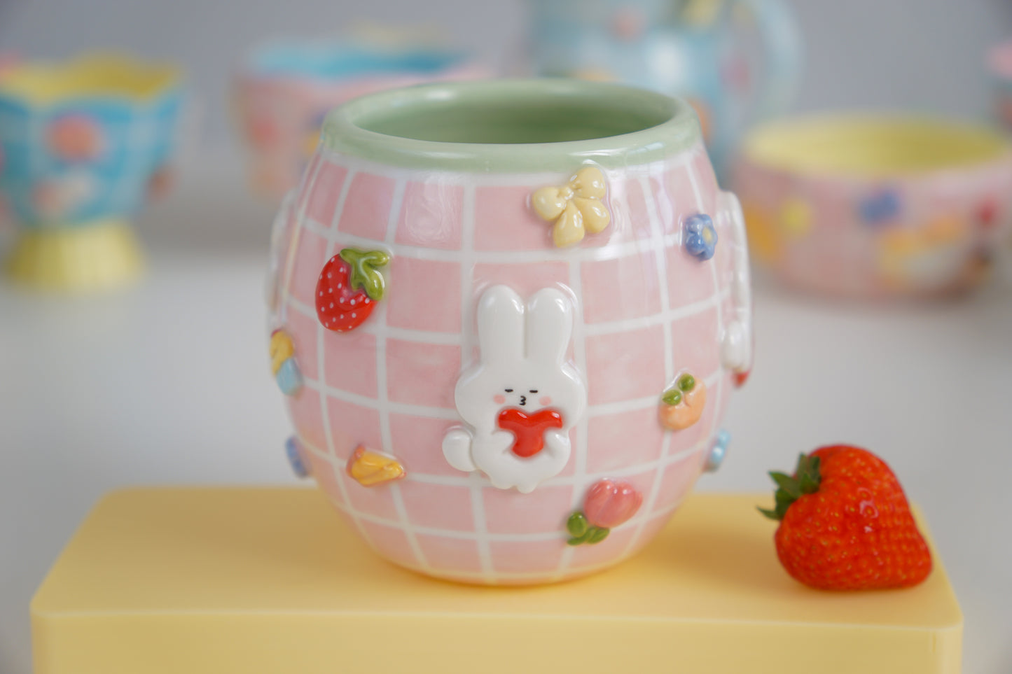 Pompom the bunny vase