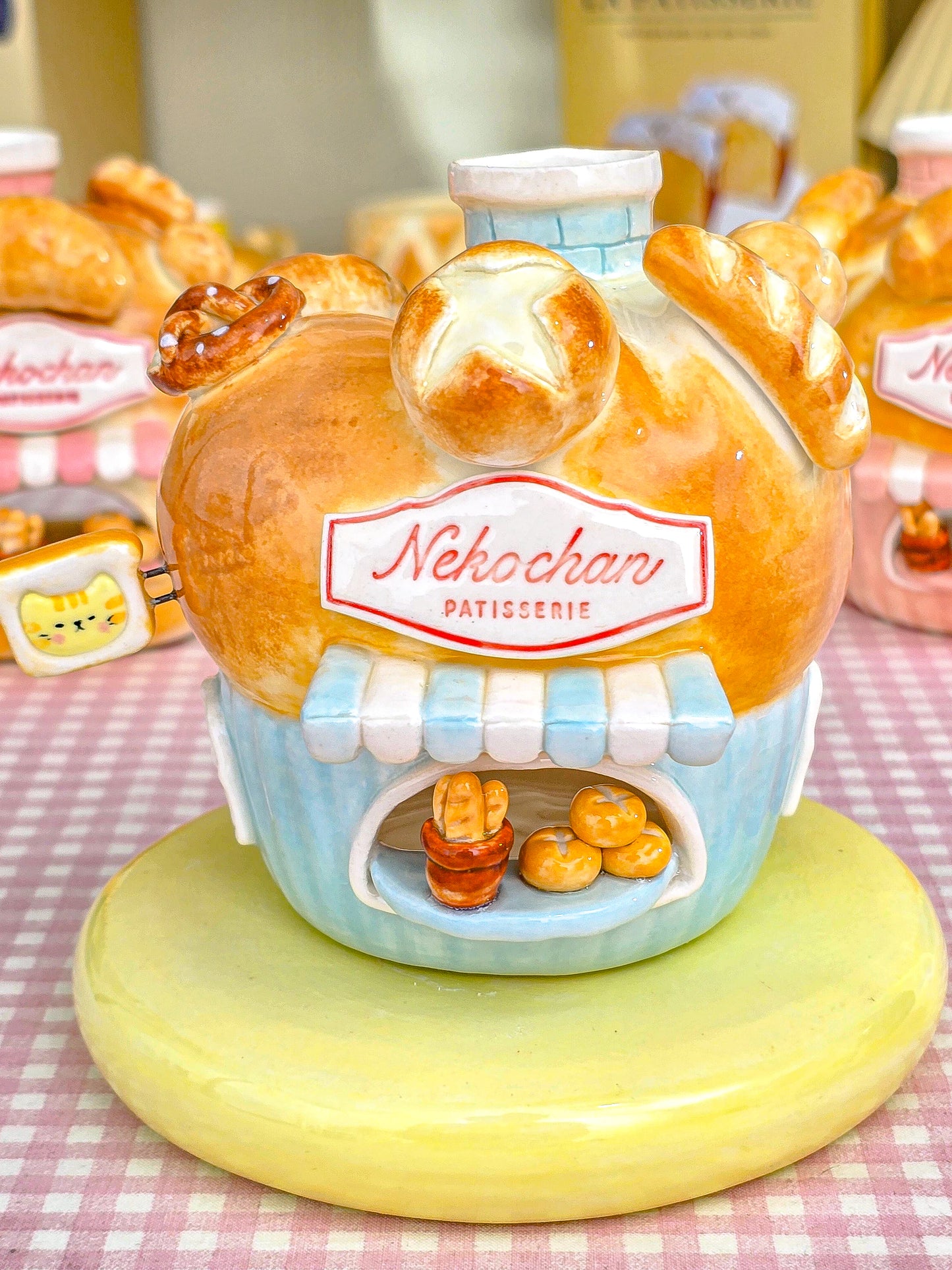 Nekochan bakery candle holder - Cupcake