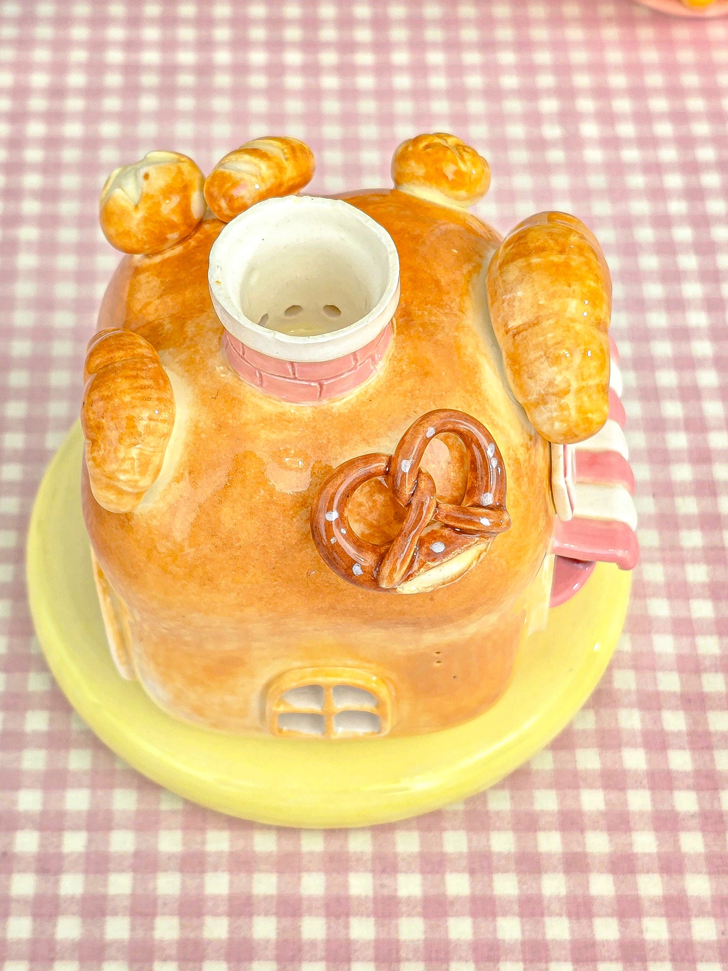 Nekochan bakery candle holder - loaf