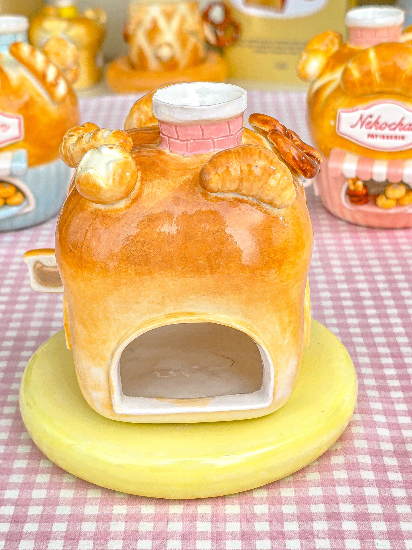 Nekochan bakery candle holder - loaf