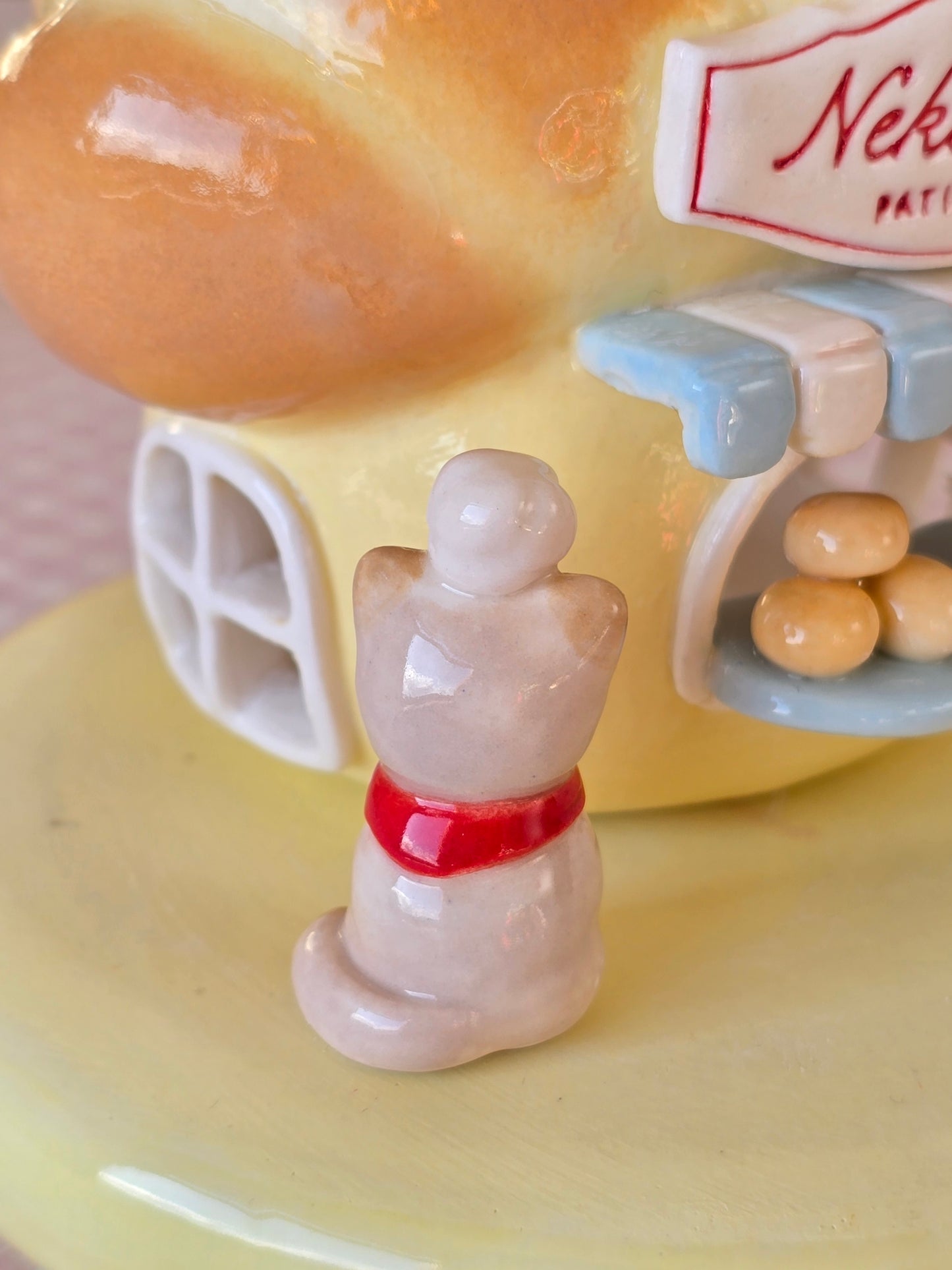 Nekochan bakery candle holder - Croissant