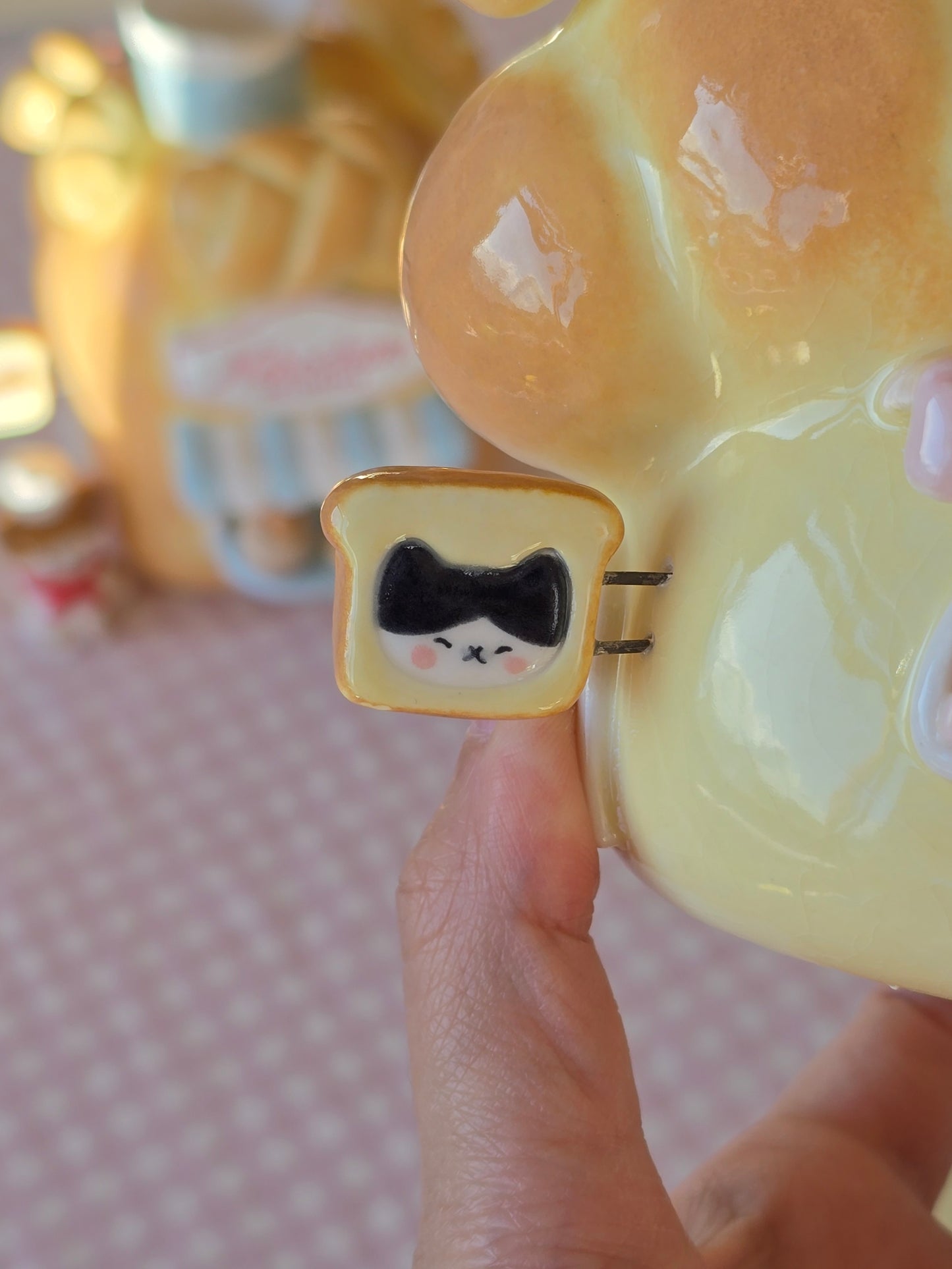 Nekochan bakery candle holder - Croissant