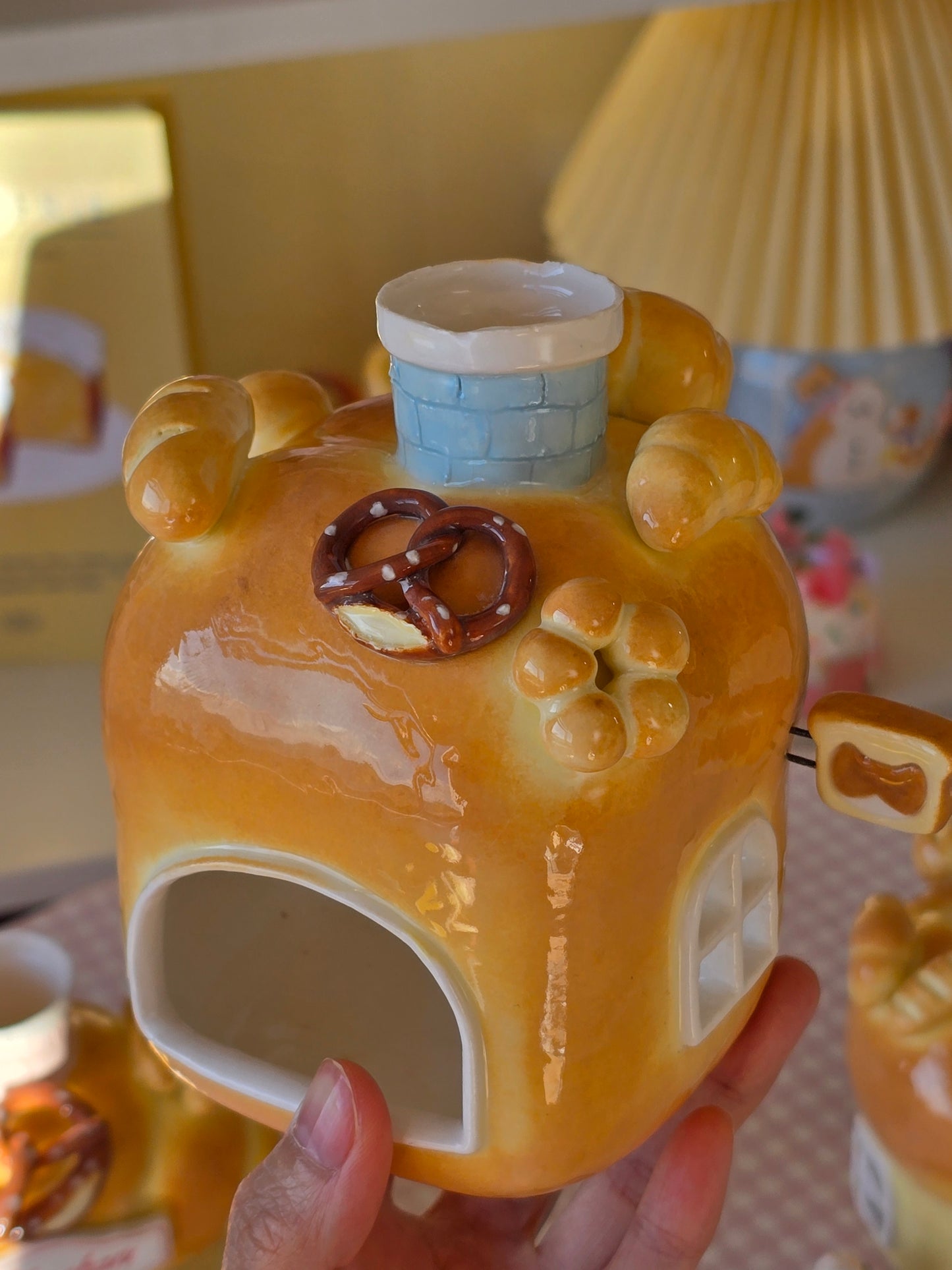 Nekochan bakery candle holder - Loaf