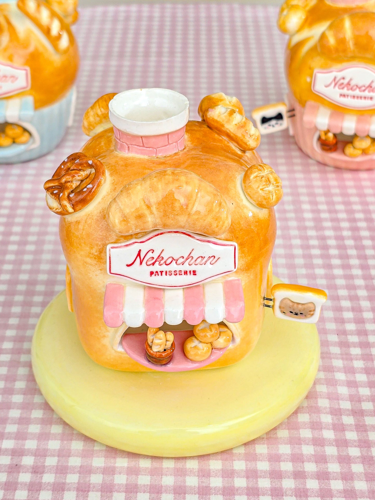 Nekochan bakery candle holder - loaf