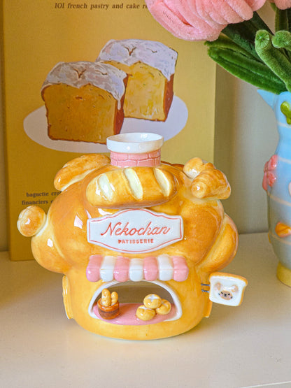Nekochan bakery candle holder- croissant