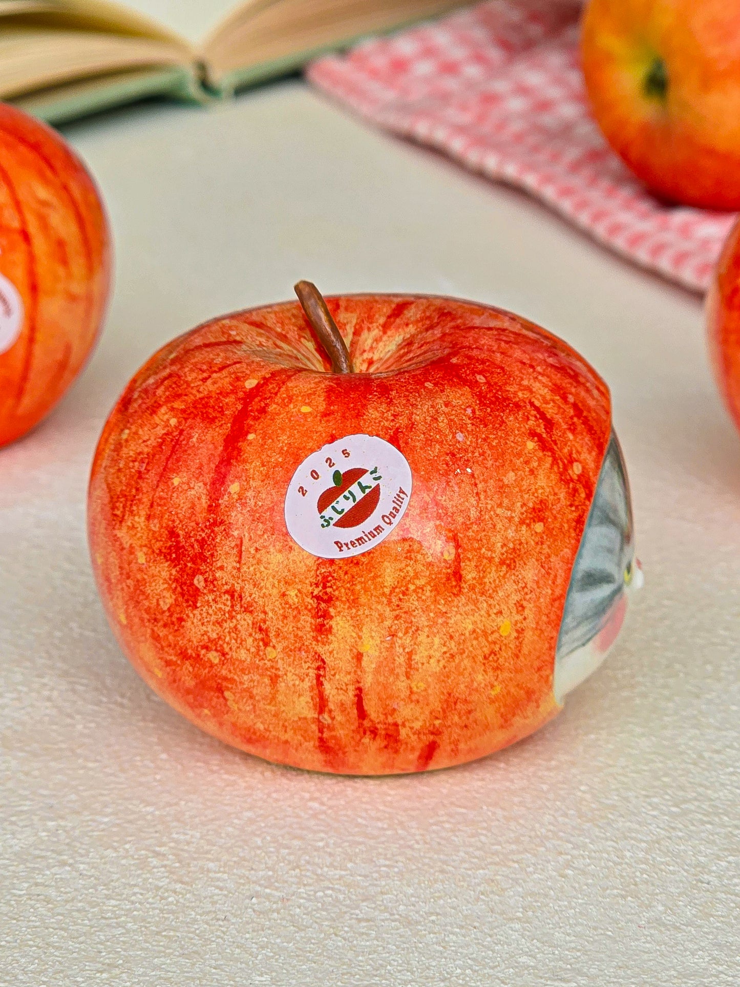 Salt and pepper shaker apple nekochan Sota