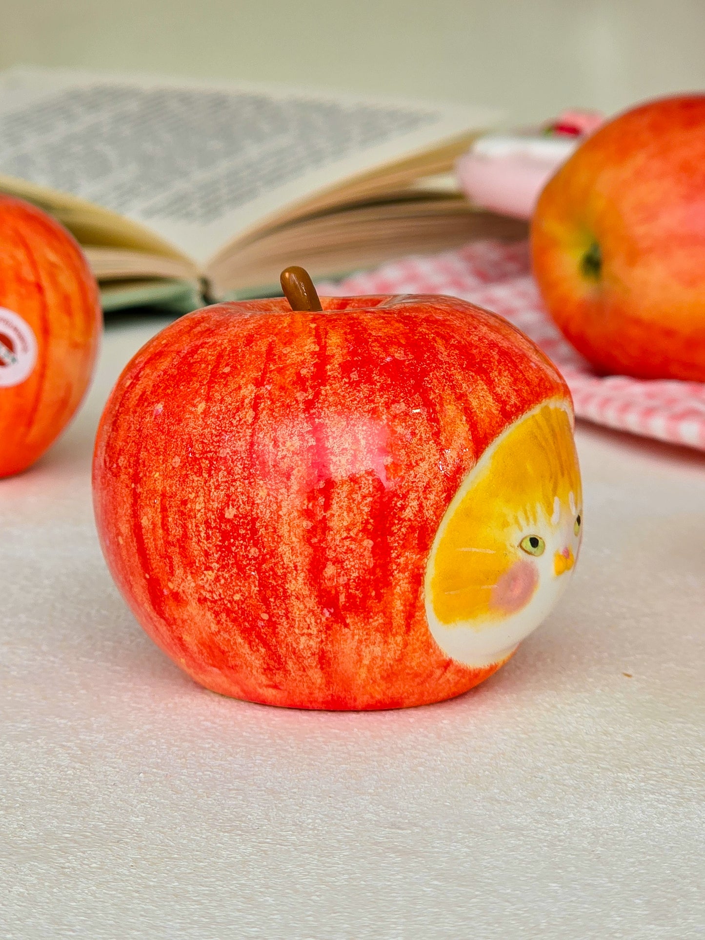 Apple nekochan Salt & Pepper shaker Mimi