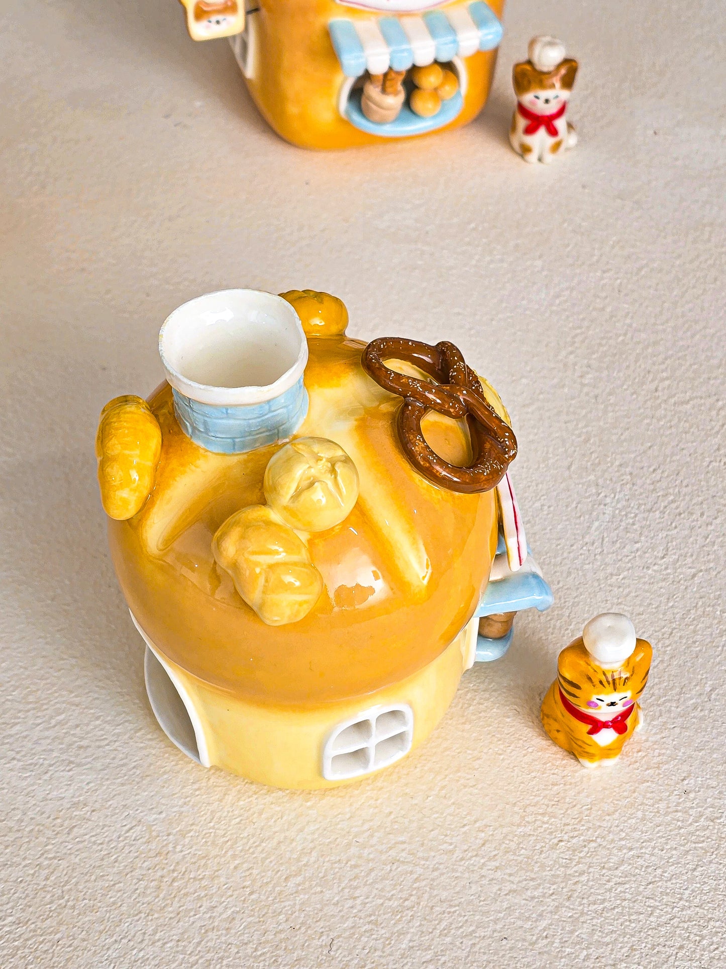 Nekochan bakery candle holder - Boule bread