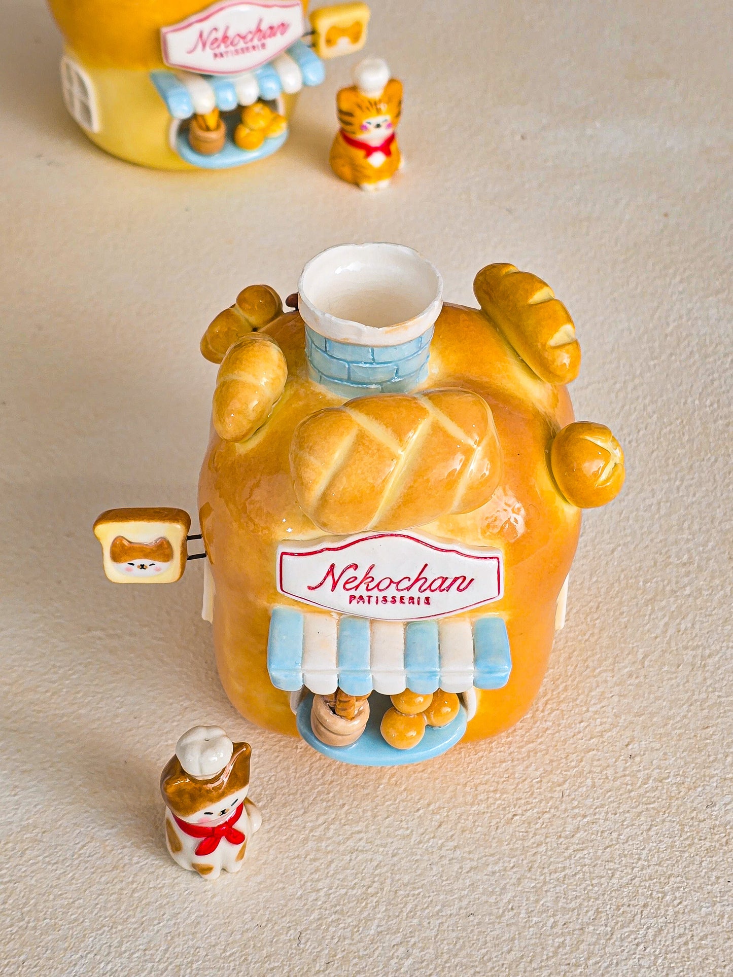 Nekochan bakery candle holder - Loaf