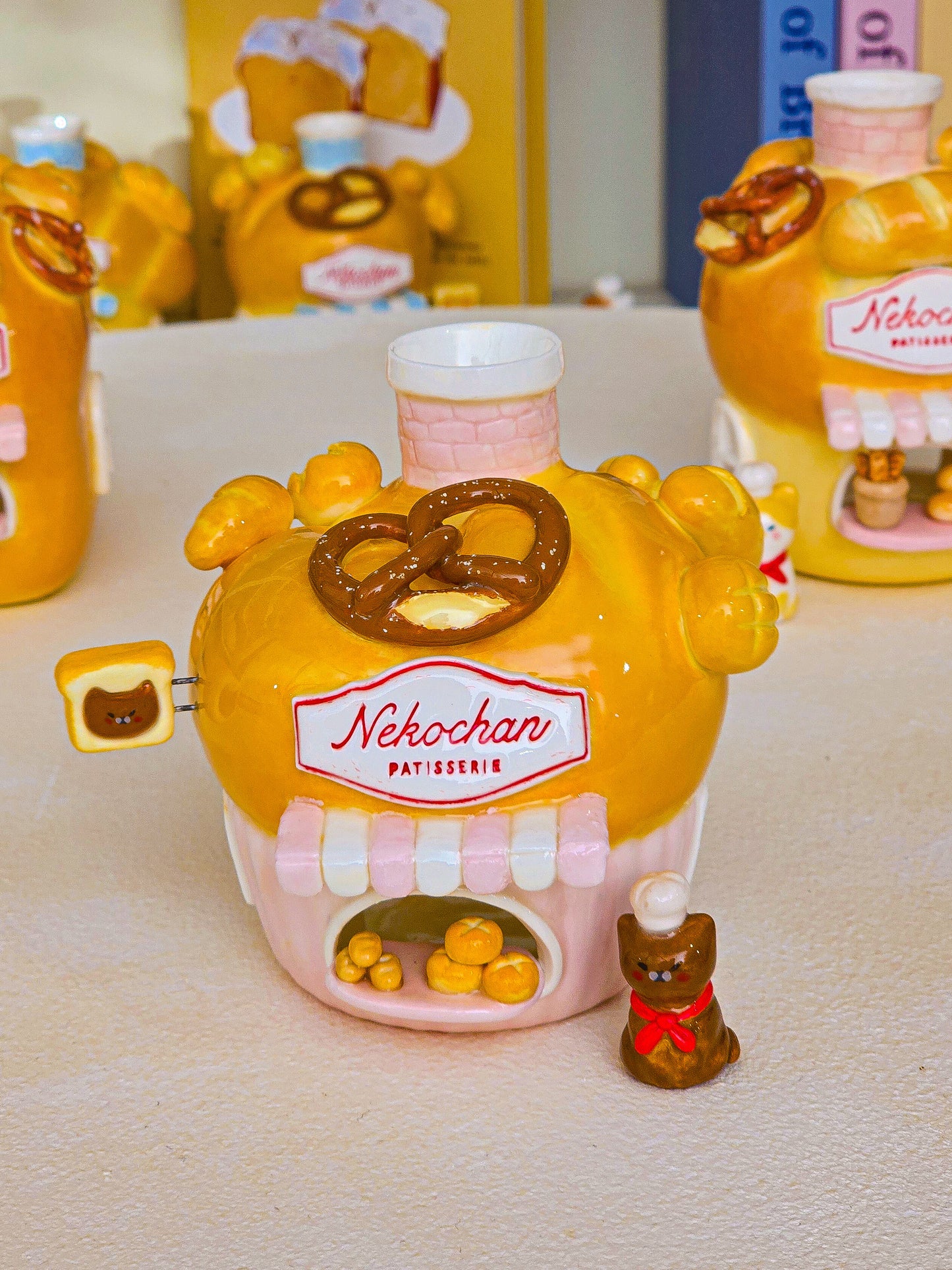 Nekochan bakery candle holder - Cupcake