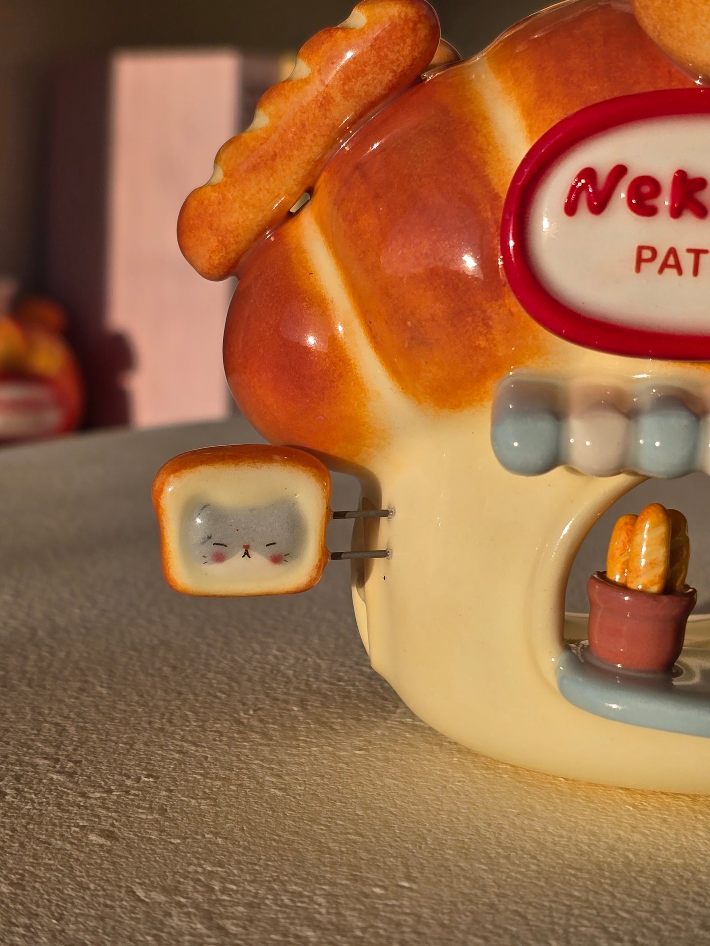 Nekochan bakery candle holder - Baby blue Croissant