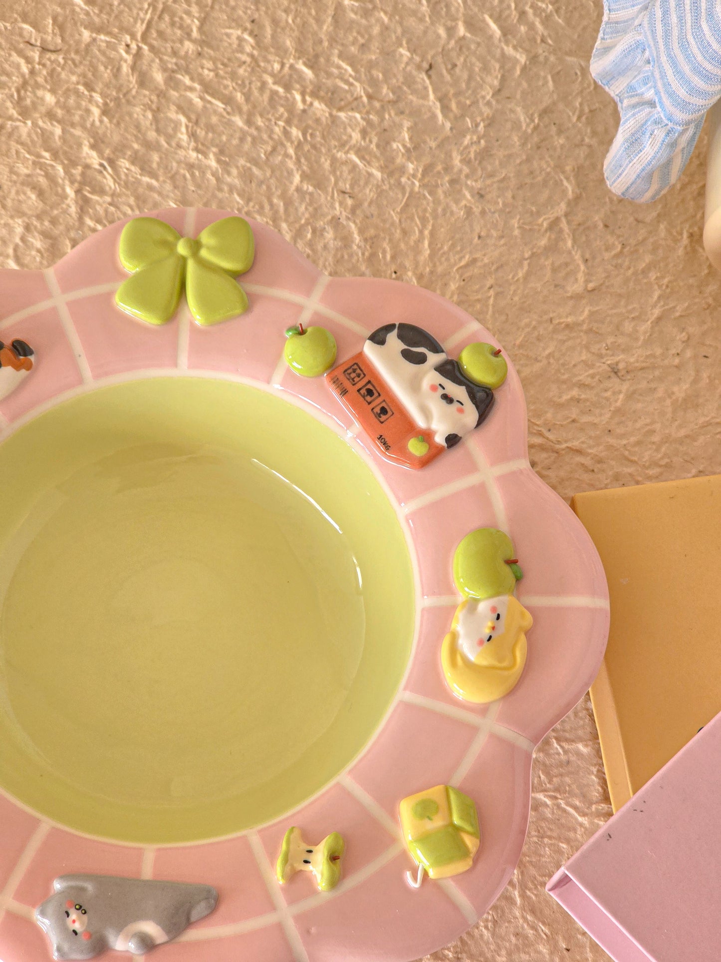 Apple nekochan Pasta plate