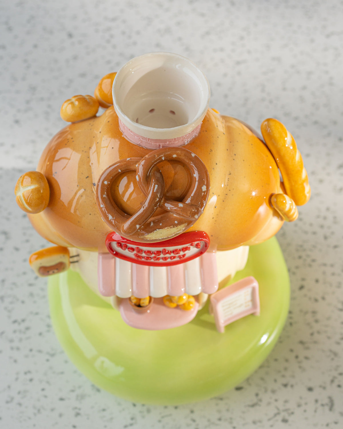 Nekochan bakery candle holder - Pink Croissant No3