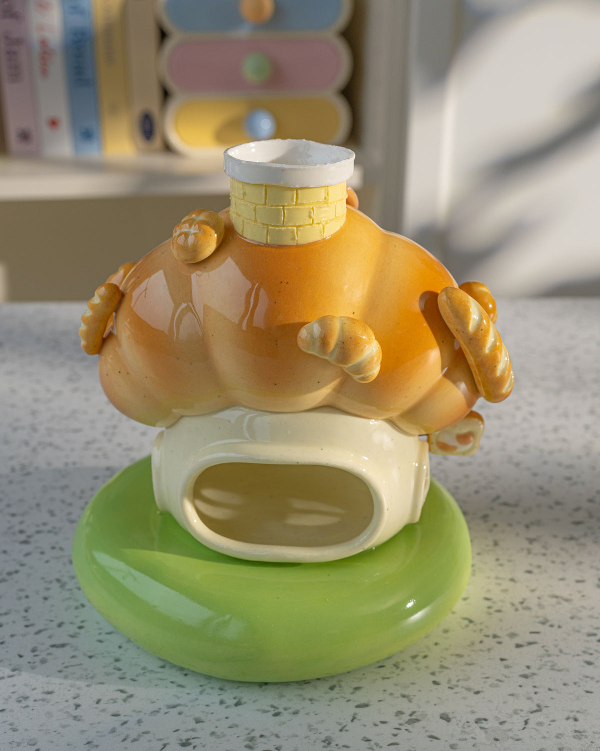 Nekochan bakery candle holder - Yellow Croissant No2