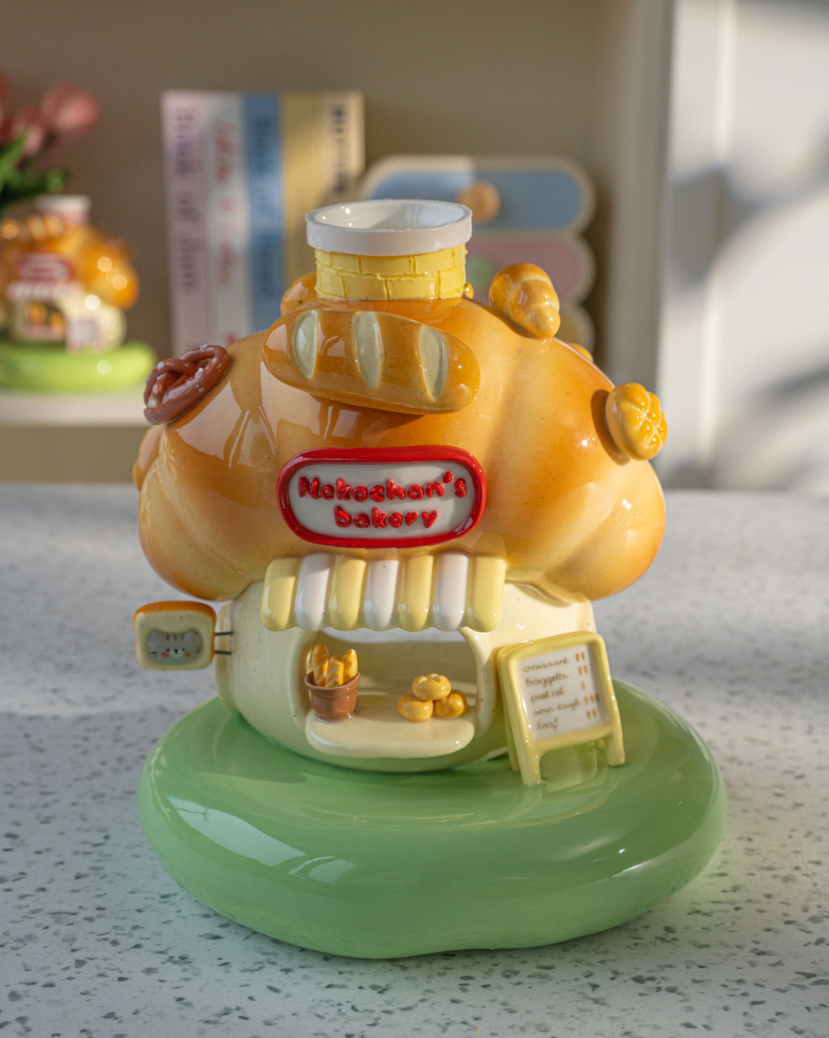 Nekochan bakery candle holder - Yellow Croissant No3