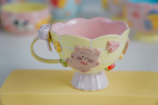 Honey bear teacup