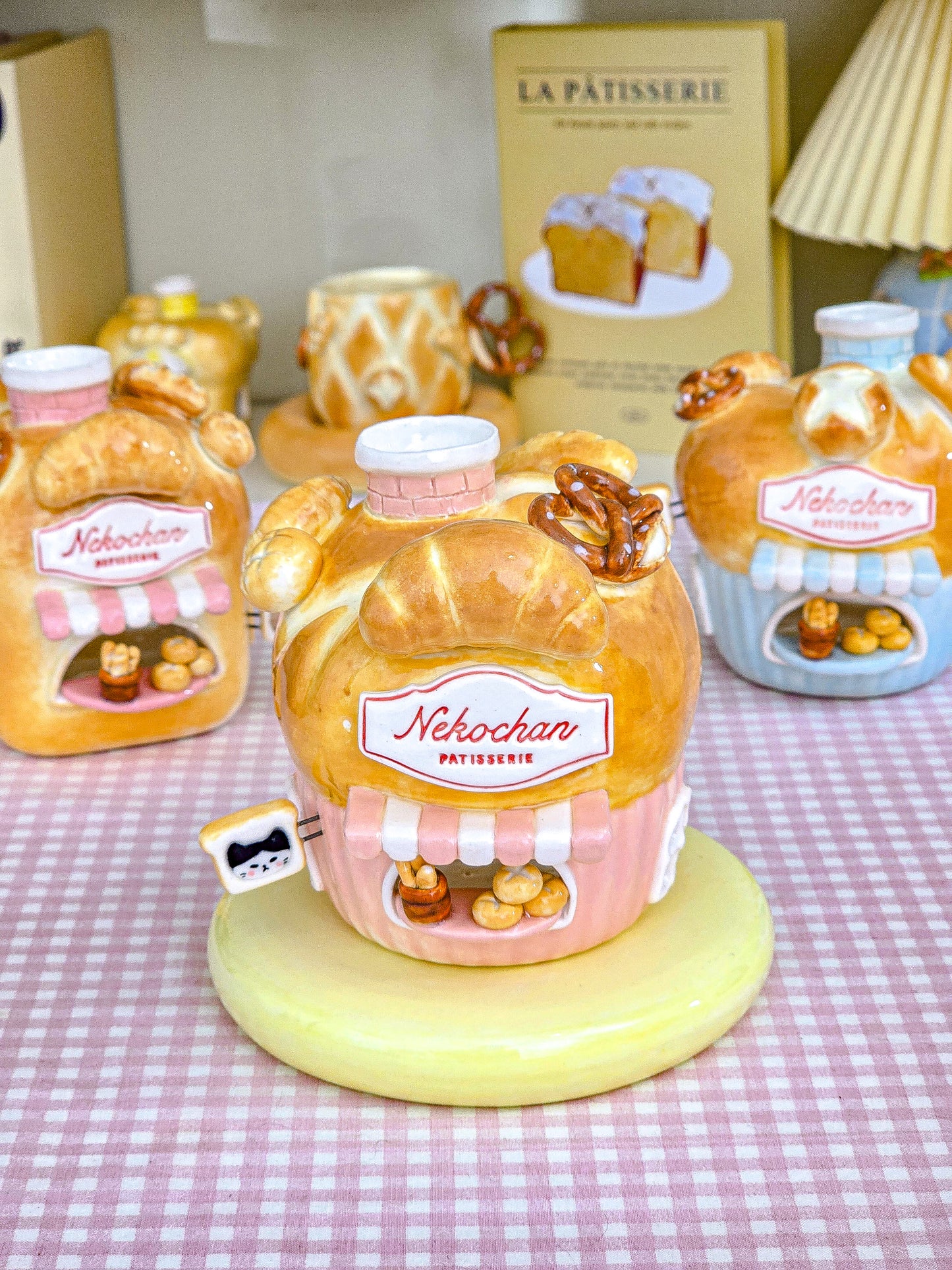 Nekochan bakery candle holder - Cupcake